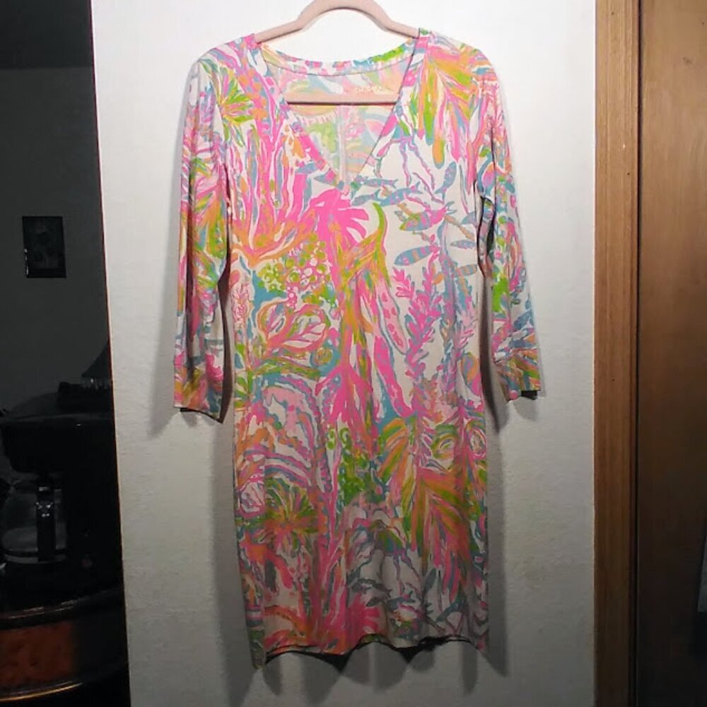 Lilly Pulitzer Christie Knee Length V neck Dress Color:Pink Size: M - Picture 3 of 14